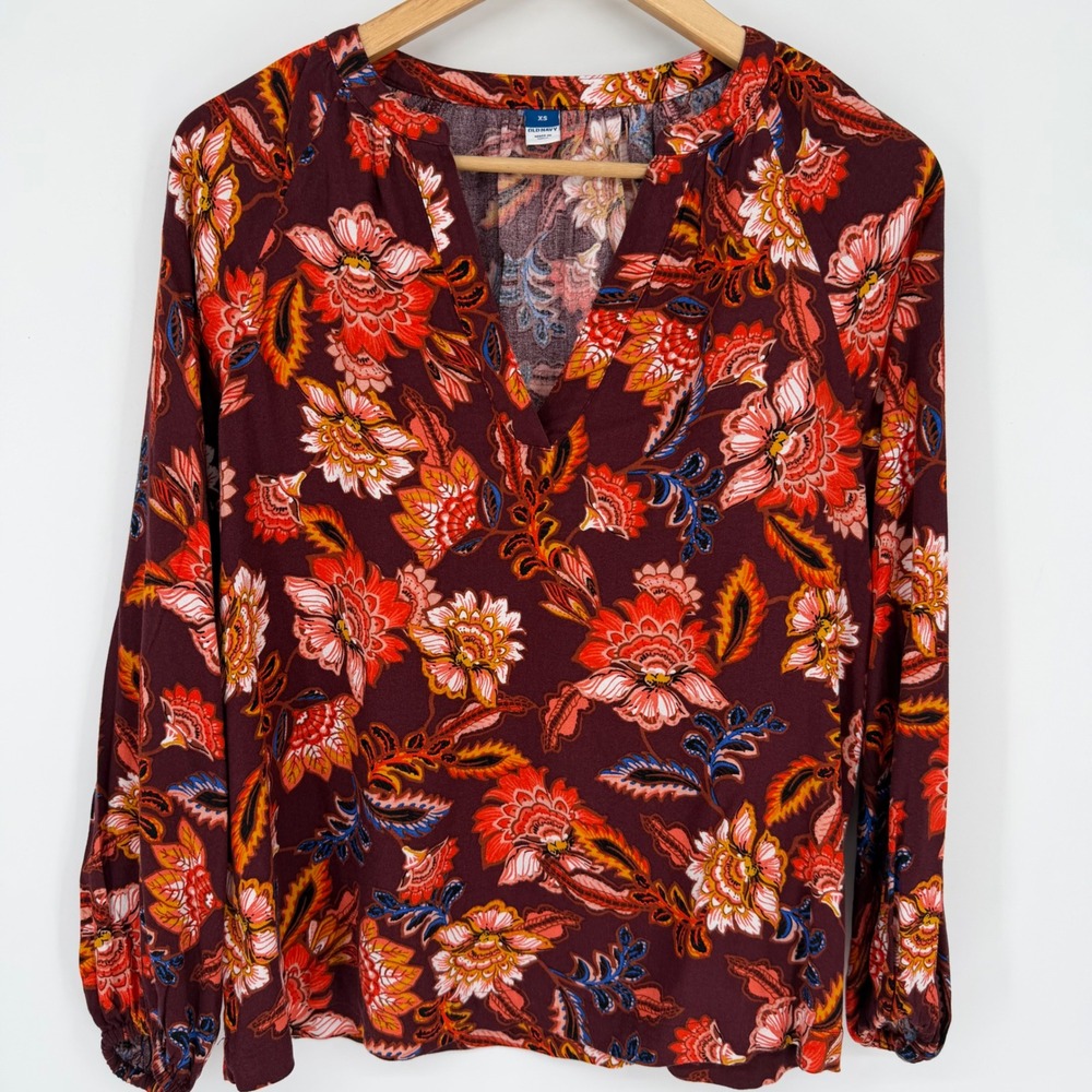Old Navy Womens XS Burgundy Floral Paisley Split Neck Long Sleeve Rayon Blouse